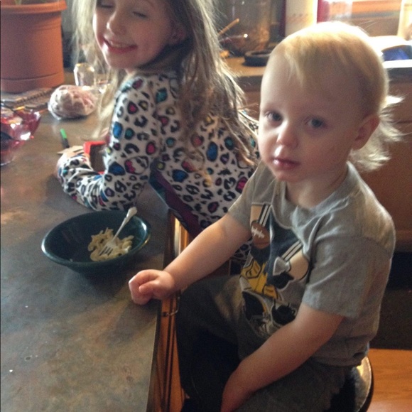 Meet your Posher, Sandy - Picture 1 of 1